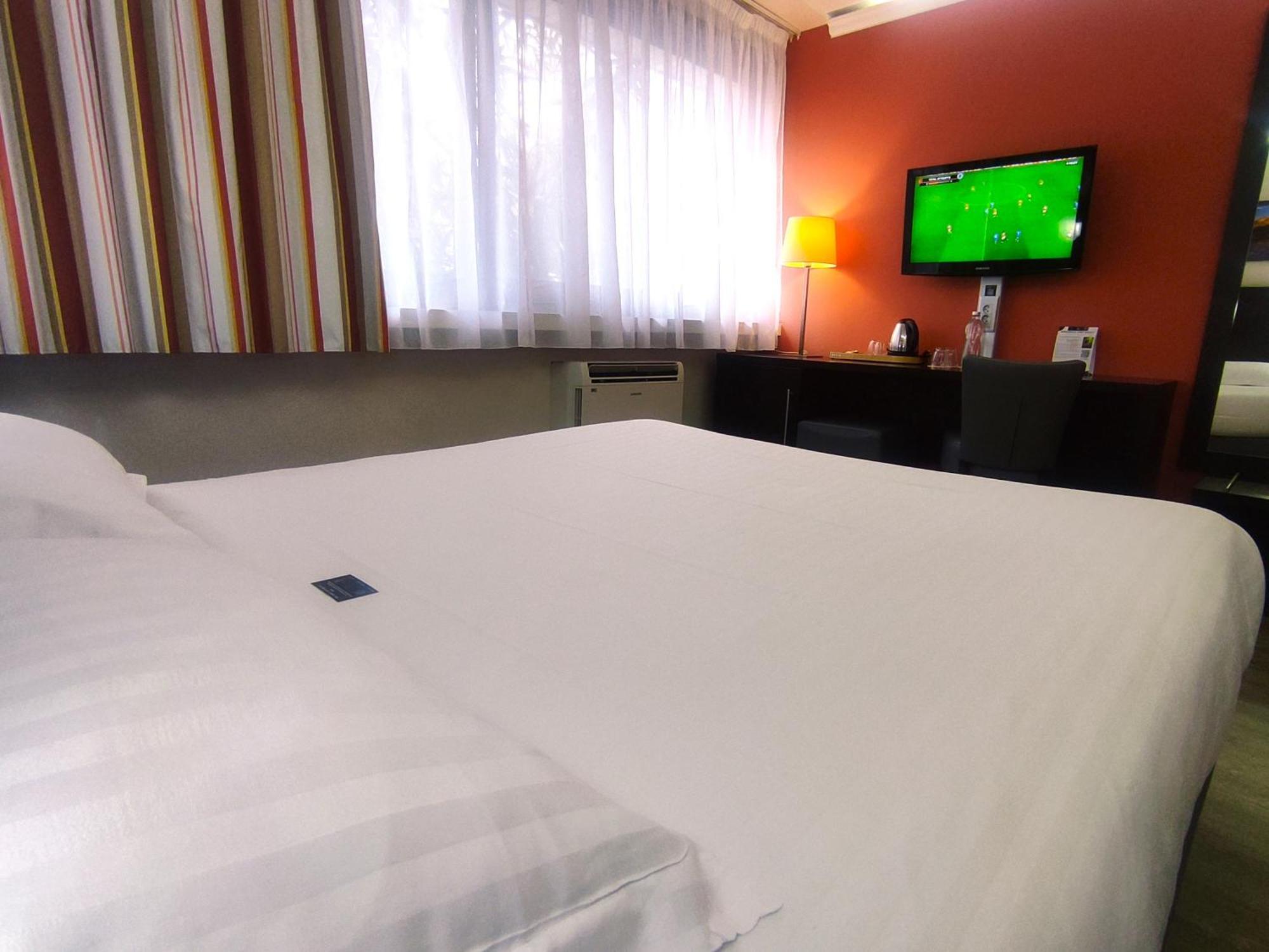Contact Hotel Be Guest Limoges Sud 外观 照片
